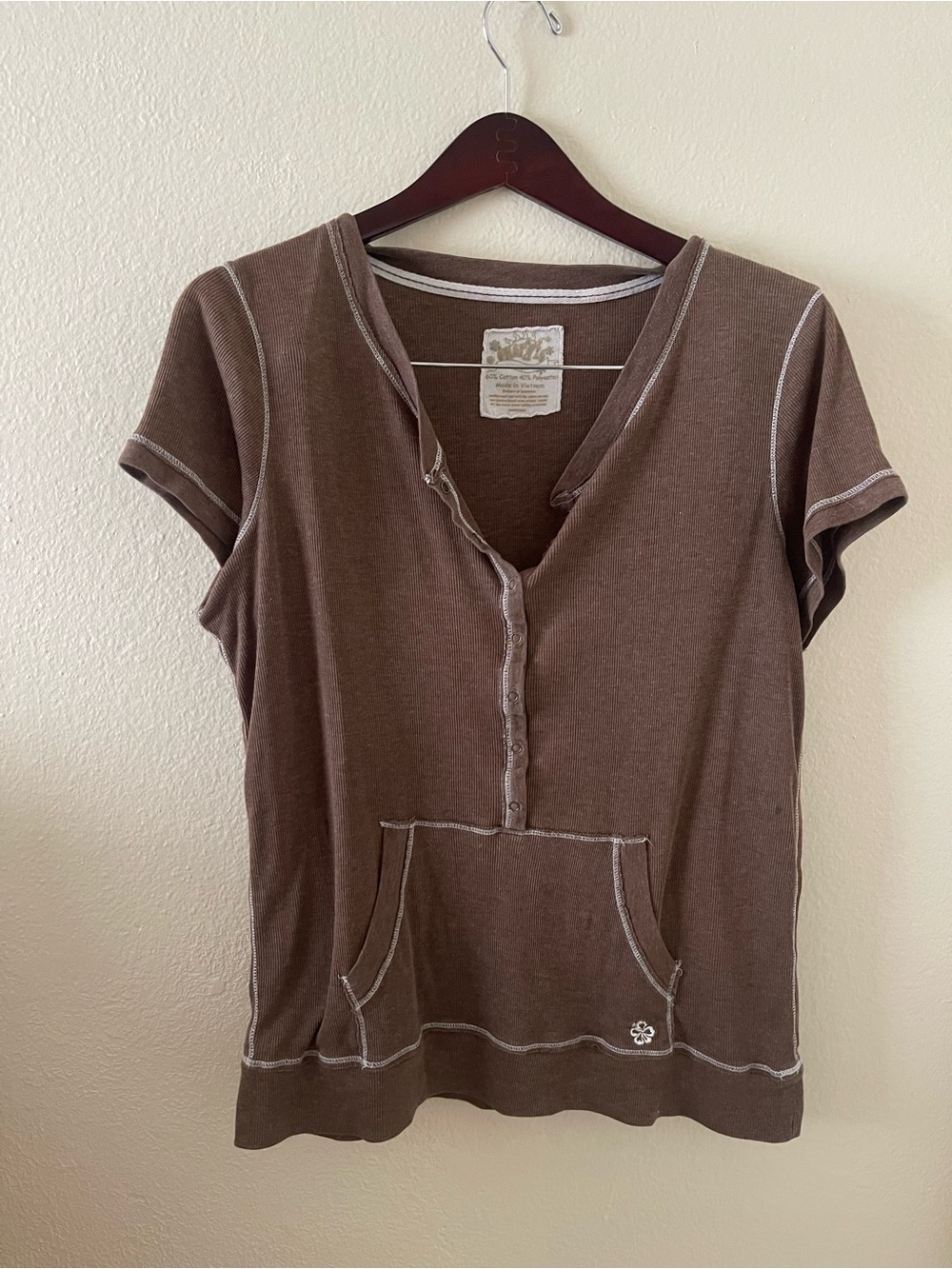 Vintage Energie Brown Short-Sleeve Layering Henley Top